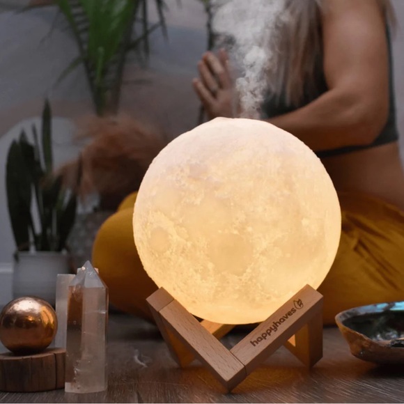 happyhaves Other - Happyhaves Full Moon Aromatherapy Diffuser NIB